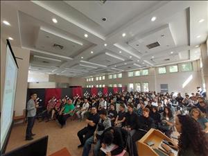 5de7fb93-a5c8-463d-81ea-4ee72e2ad3b0-06.jpg