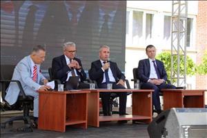 Meslek Ağı Zirvesi 2025 Açılış Panelinde “Sektör ile Uyum Saha ile Entegrasyon” Konusu Ele Alındı